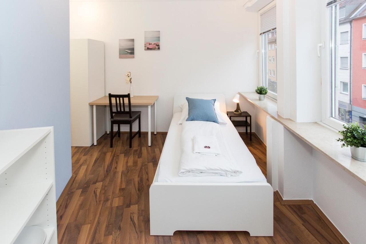 Zentral Gelegene Zimmer Mit Gemeinschaftsbad Und Kueche Hostel Nuremberg Luaran gambar